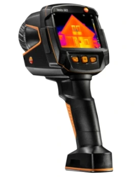 Cámara termográfica Testo 883 con resolución 320x240 y SuperResolution 640x480, alta sensibilidad <40 mK, ideal para mantenimiento preventivo, termografía de edificios y asesoramiento energético